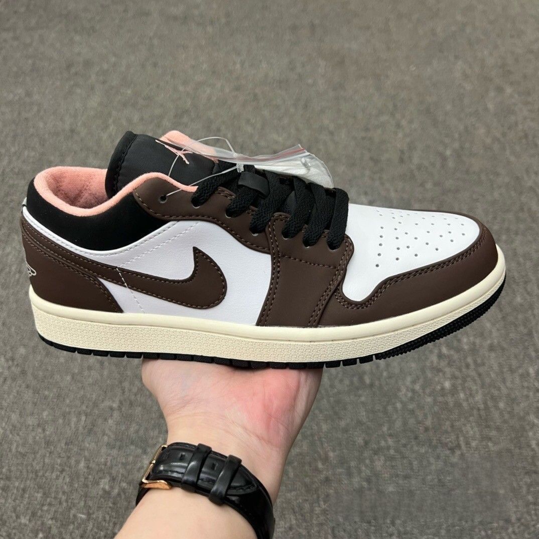 げ ?? ?? Nike Air Jordan 1 Low Mocha Brown 男女兼用ジョーダン