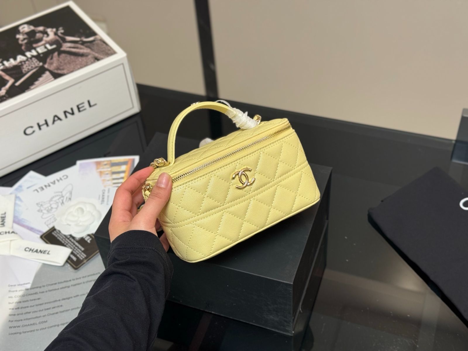 CHANEL 箱 楽天市場】【バッグ】CHANEL シャネル ロゴ ノベルティ 香水