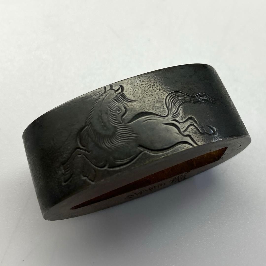 馬図縁頭花押入 共箱