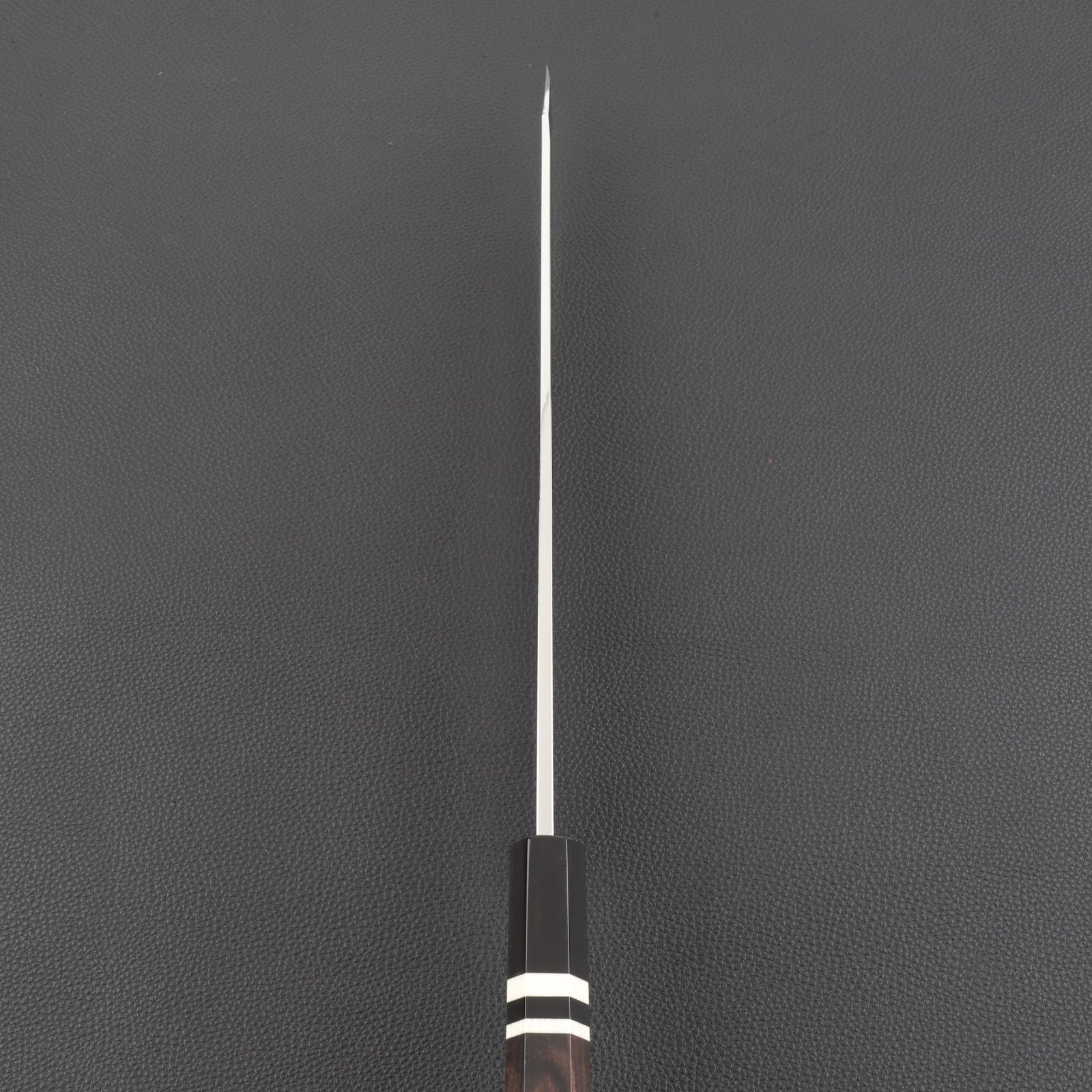 7485 勘所型牛刀 9寸 片刃 ウルトラ鏡面仕上げ 刺身包丁 和牛刀 八角柄 勘所型牛刀 9寸（刃渡り270mm）片刃 通常鏡面仕上げ 本刃付け