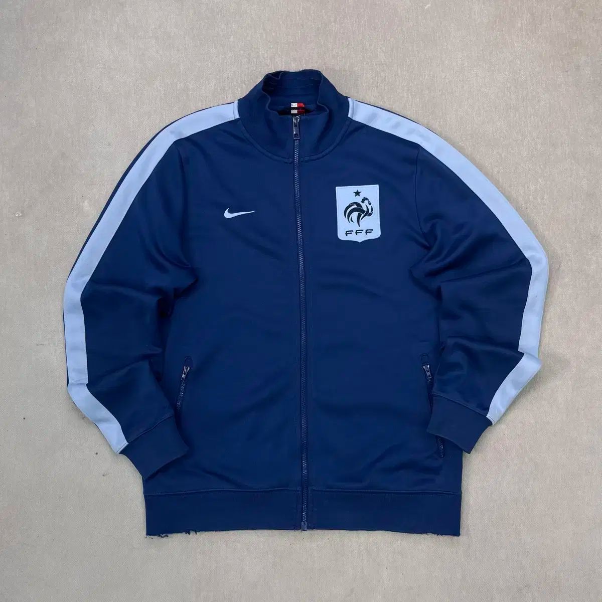100 Nike(ナイキ） フランス トラックトップス ジャージ - メルカリ