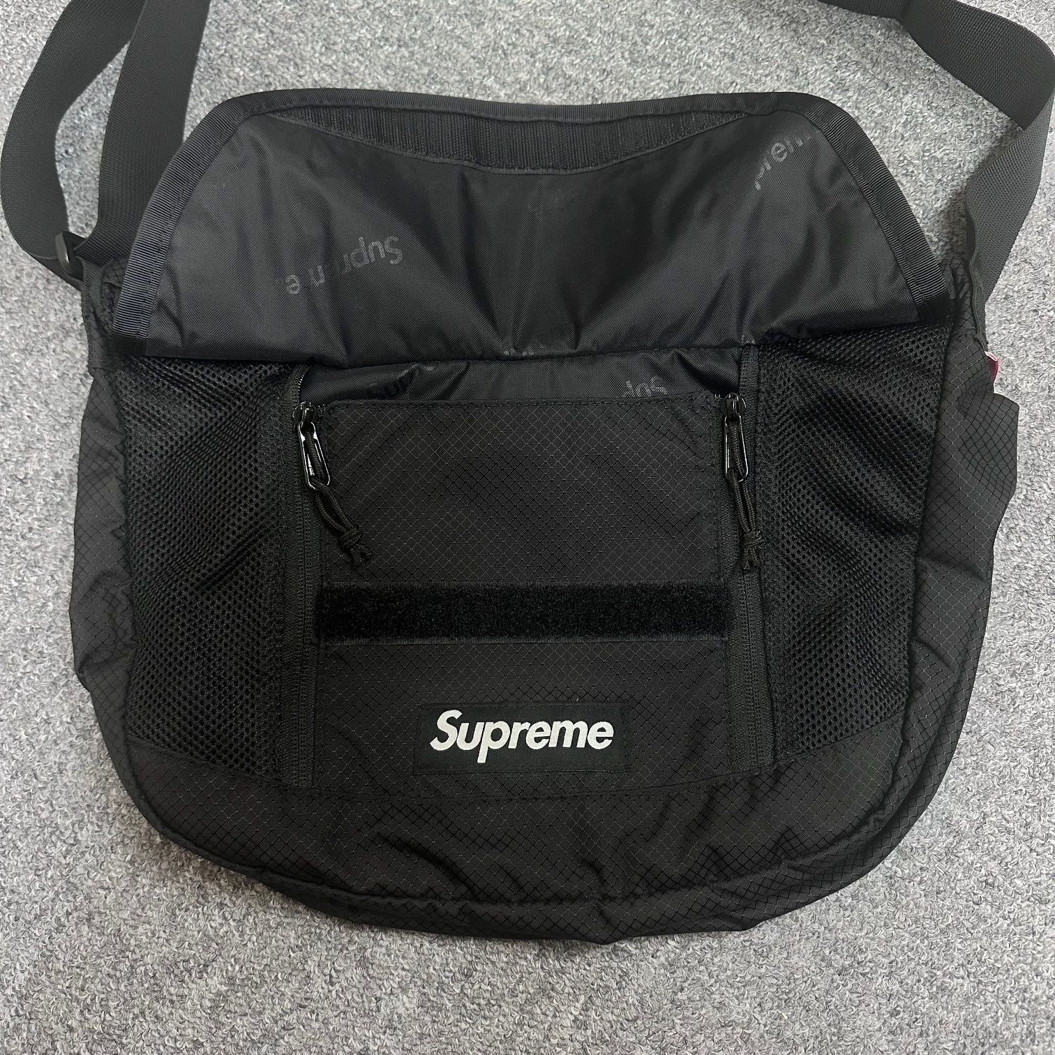 Supreme 22SS Small Messenger Bag メッセンジャー ショルダー