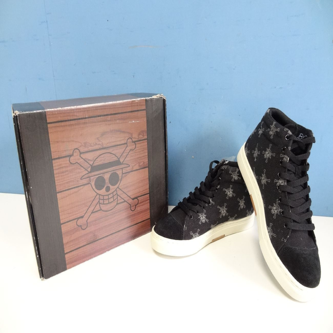 UBIQ×ONEPIECE スニーカー ブラック 25㎝ メンズ ワンピース 未着用 ハイカットスニーカー SKULL FLAG 限定