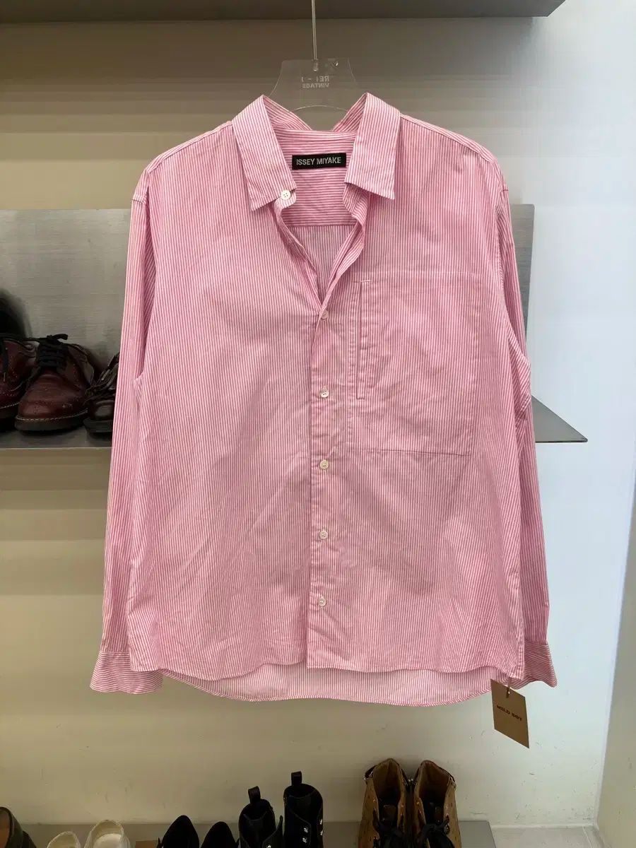 【美品】ISSEY MIYAKE イッセイミヤケ プリーツ ストライプ シャツ ISSEY MIYAKE(イッセイミヤケ) ストライプ シャツ - メルカリ