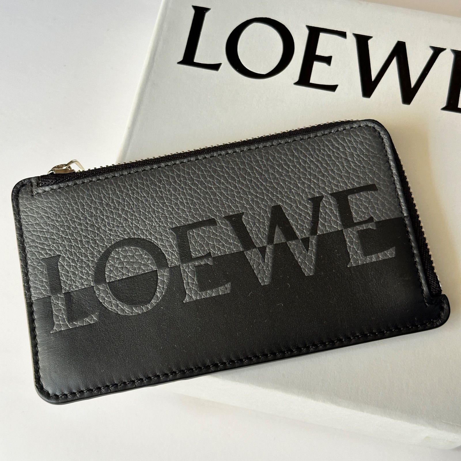 新品 LOEWE フラグメントケース ロゴ バイカラー ブラック アンスラサイト グレー ロエベ コインケース カードケース