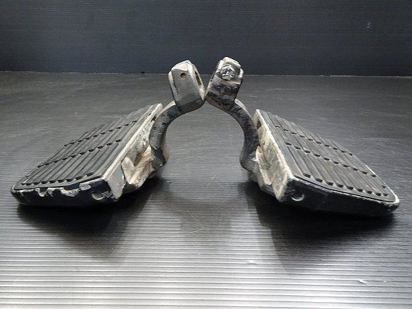 純正 タンデムフロアボード