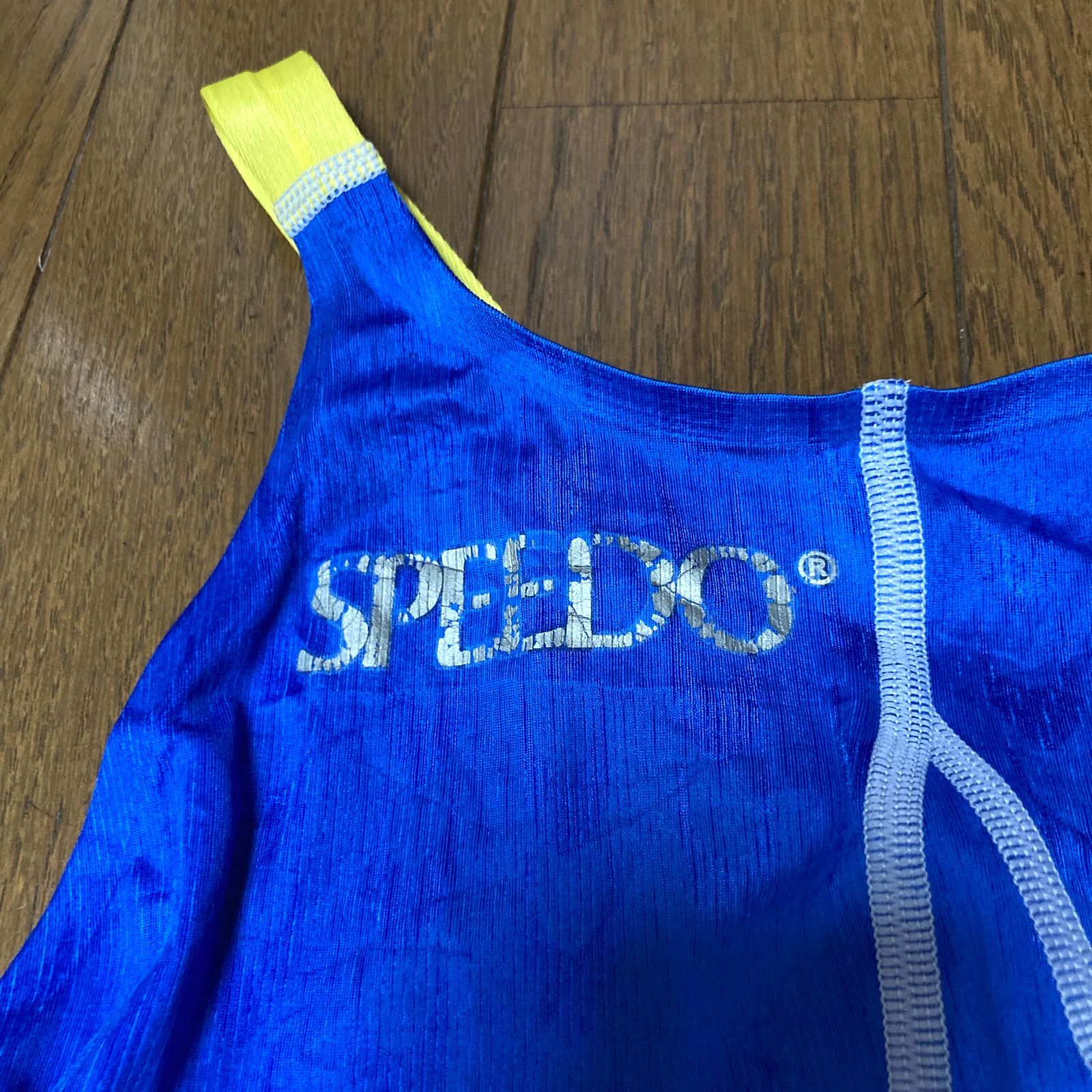 切り替え後ろジッパー付きタイトな女子レーシング系ハイレグ小尻デザイン競泳水着♪練習やトレーニングや撮影用にも♪サイズS