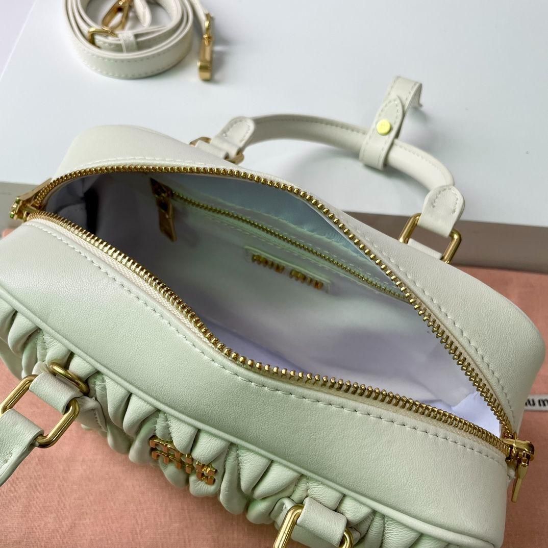 MIUMIU ショルダーバッグ-WTO輸入1