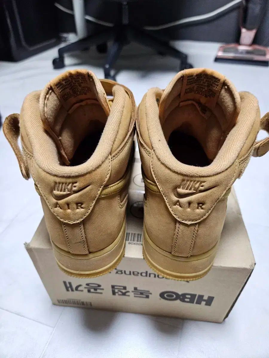 ブラウン ミッド