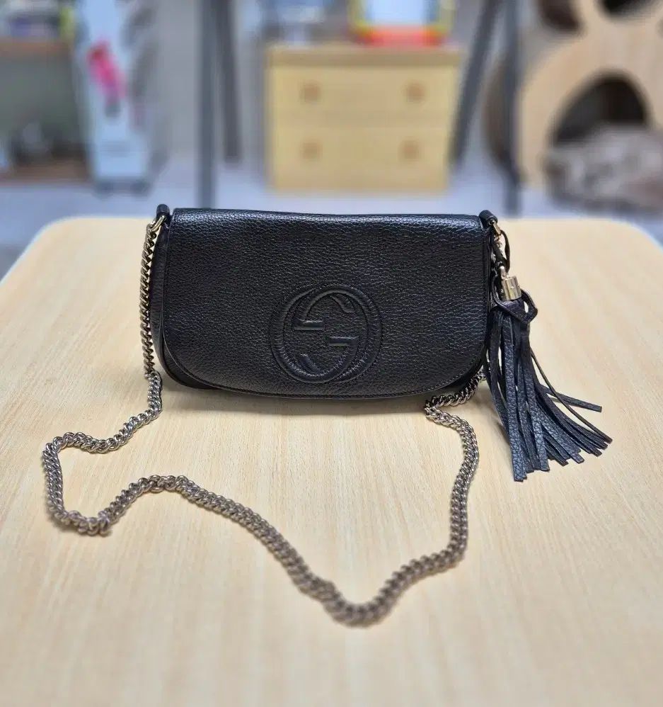 GUCCI グッチ ソーホータッセルバッグ