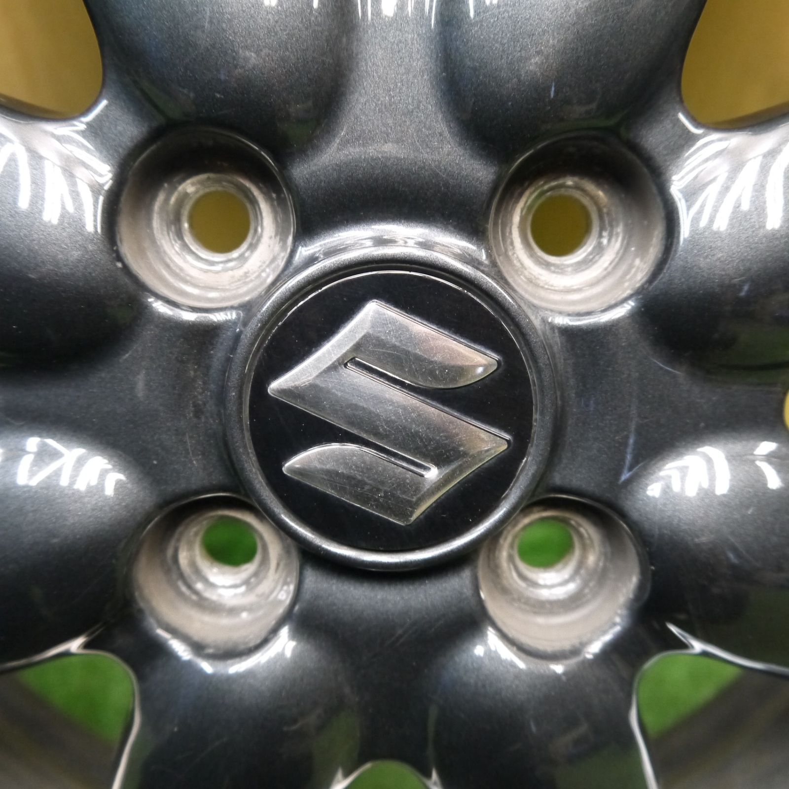 バイキンマン　スズキ アルトRS ターボ　165/55R15 価格.com - 『タイヤサイズは165/55R15、専用開発のポテンザ