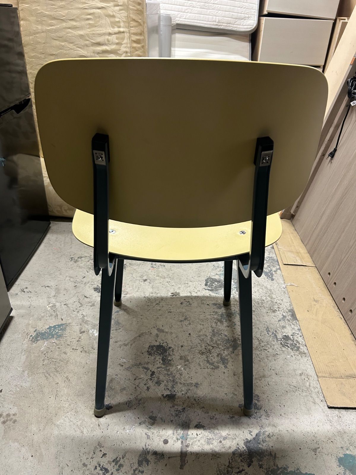 希少品】HAY REVOLT CHAIR イエロー - メルカリ