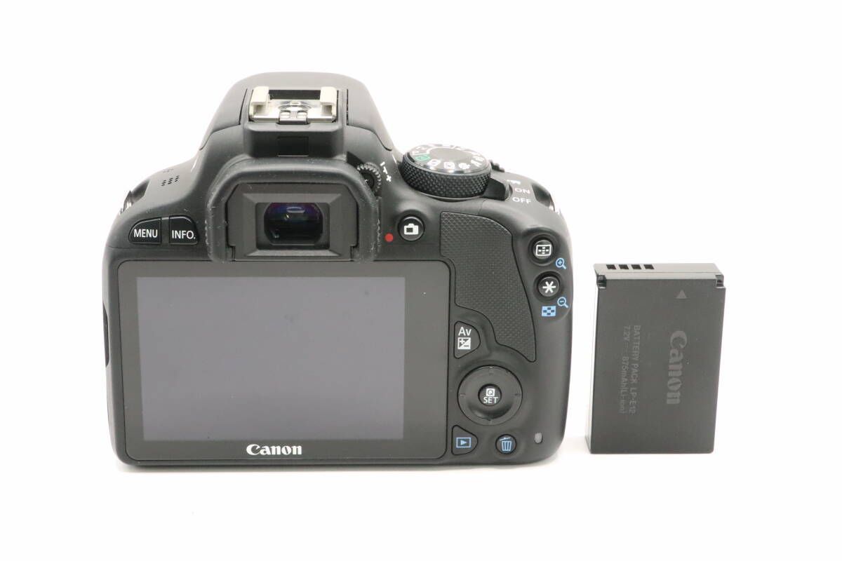 Nikon D5500 ボディ ショット数26,212 WW2895（ニコン