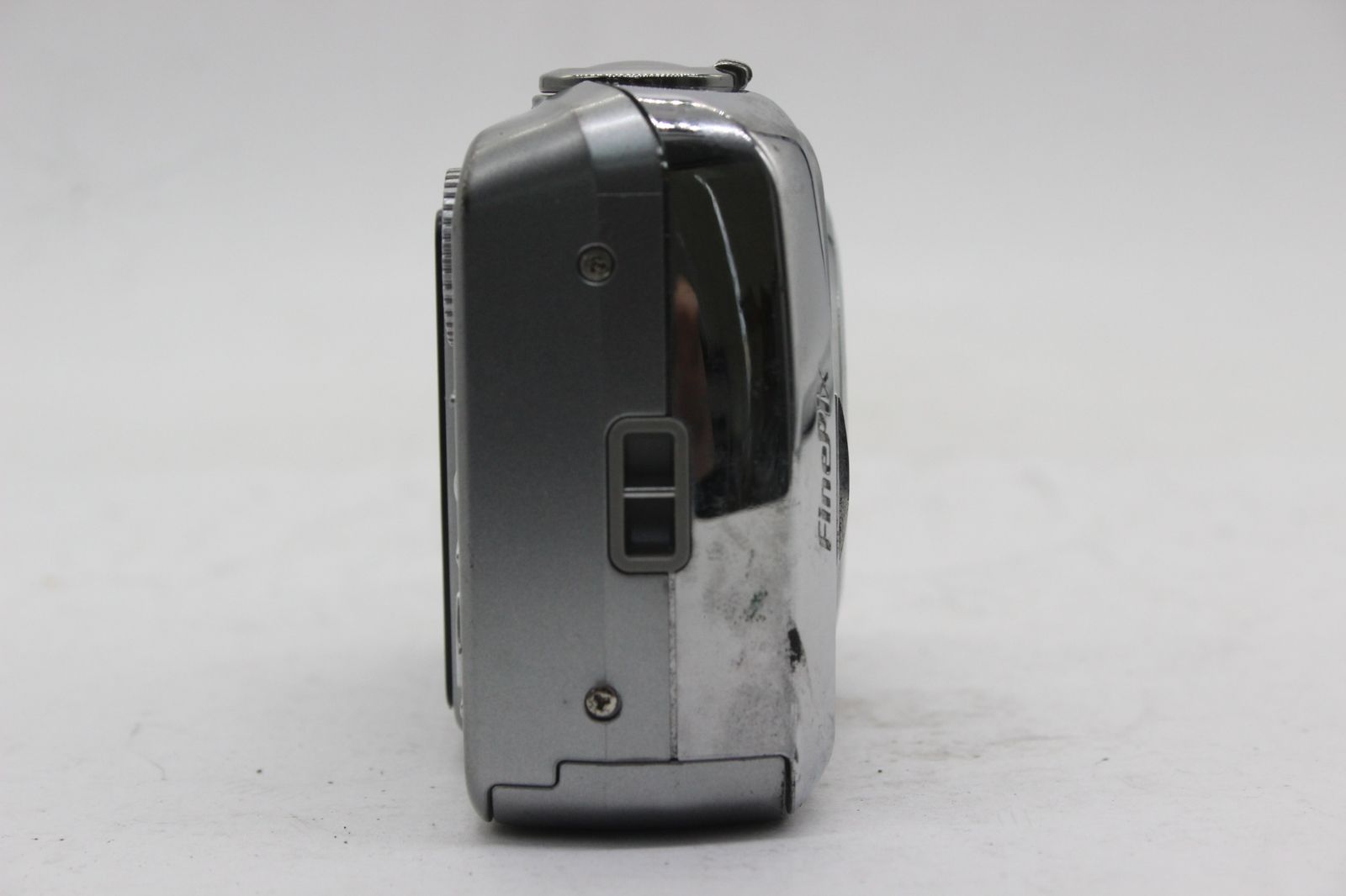 返品保証】 【便利な単三電池で使用可】フジフィルム Fujifilm Finepix
