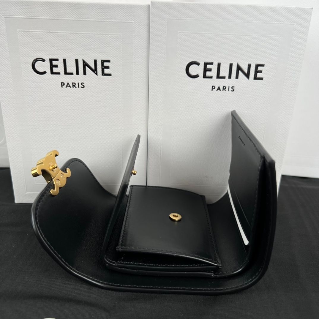 【CELINE】直営/正規店 COMPACT ZIPPED WALLET トリオンフ CELINE セリーヌ トリオンフ コンパクト財布 SMALL TRIOMPHE
