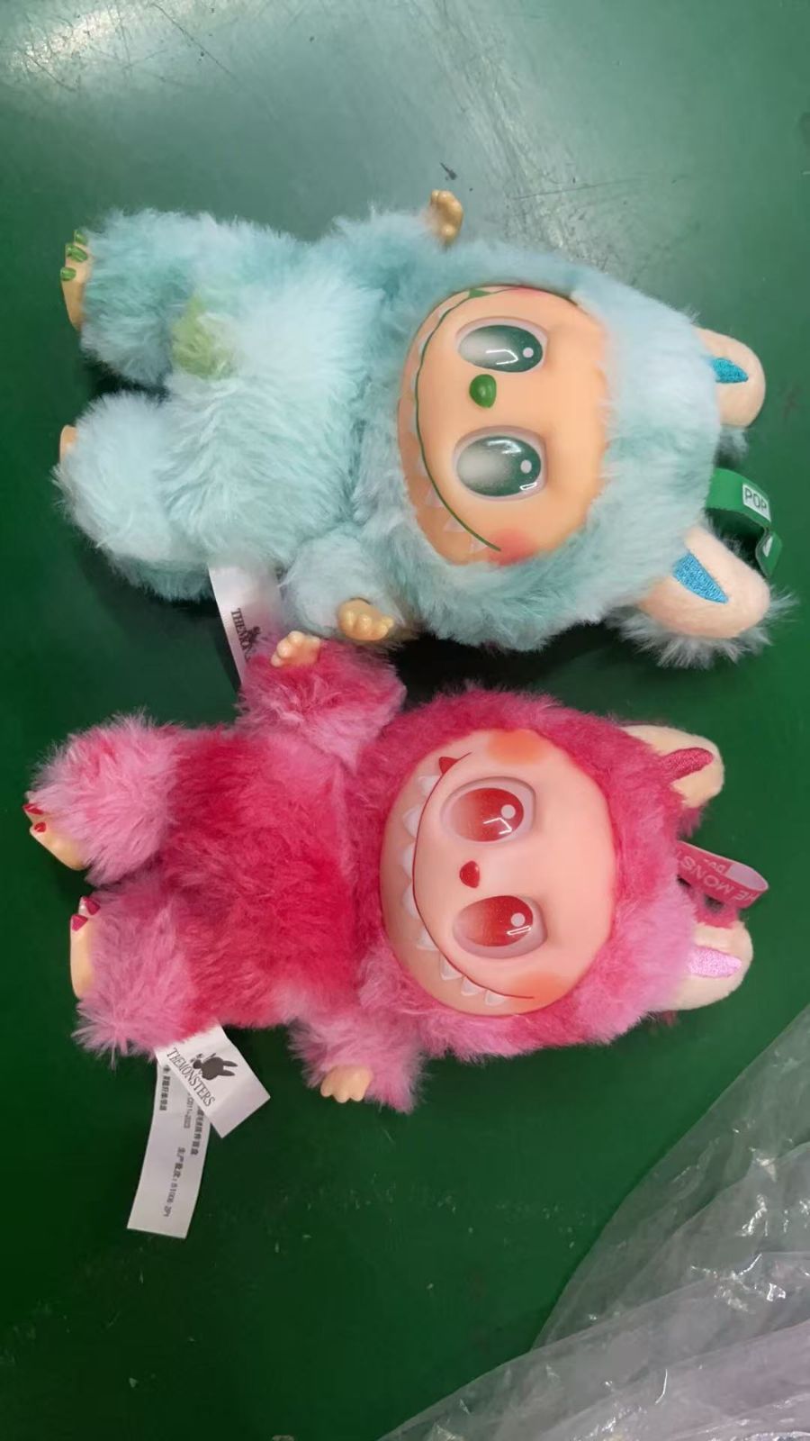 OneMall provides Mercari products: 【2~3日発送】新品 Labubu