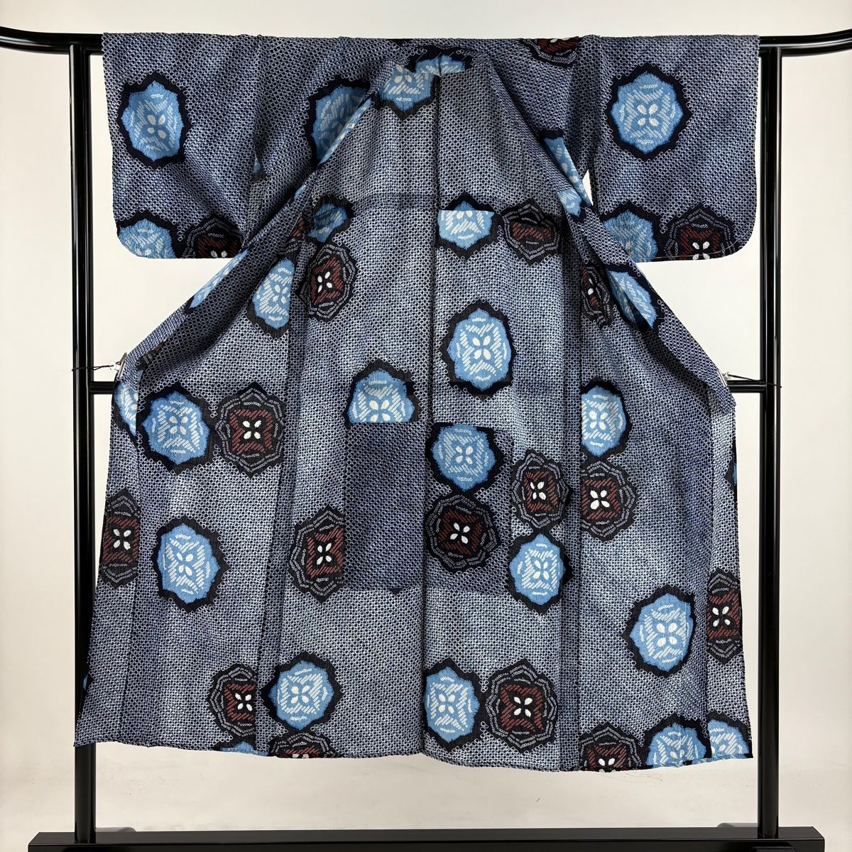 豊富にある 浴衣 身丈142cm 裄丈61.5cm S 絞り浴衣 花 紺色 綿 名品