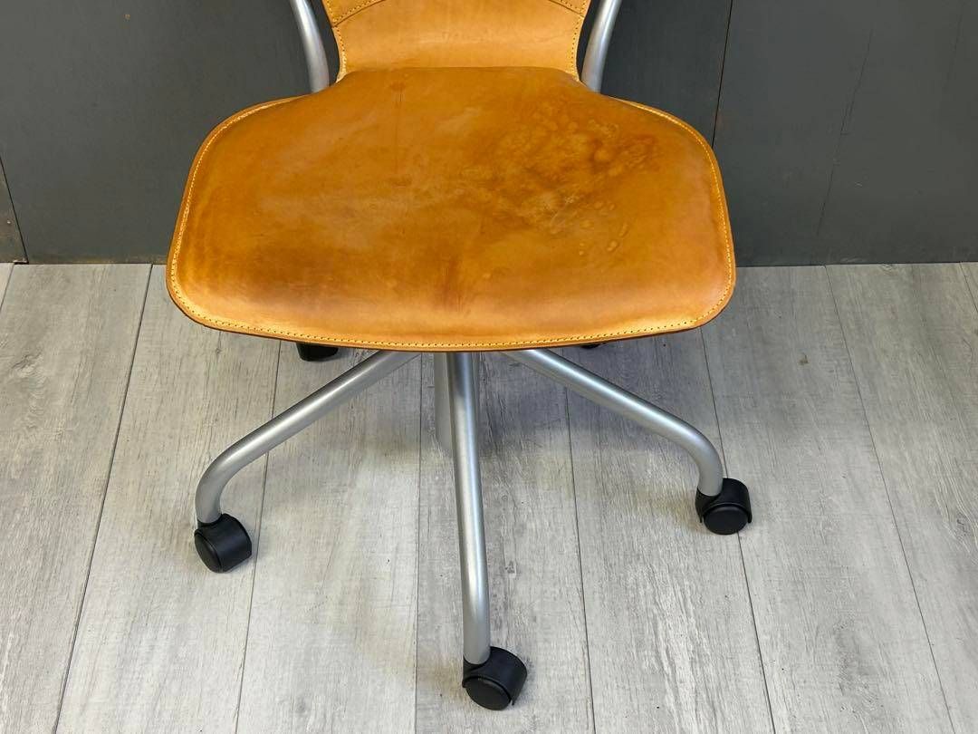 XT4310 カリモク karimoku アームチェアデスクヌメ革SZ