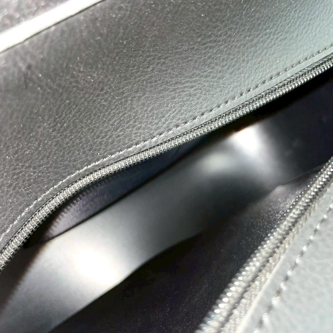 サドルバック スタッズ