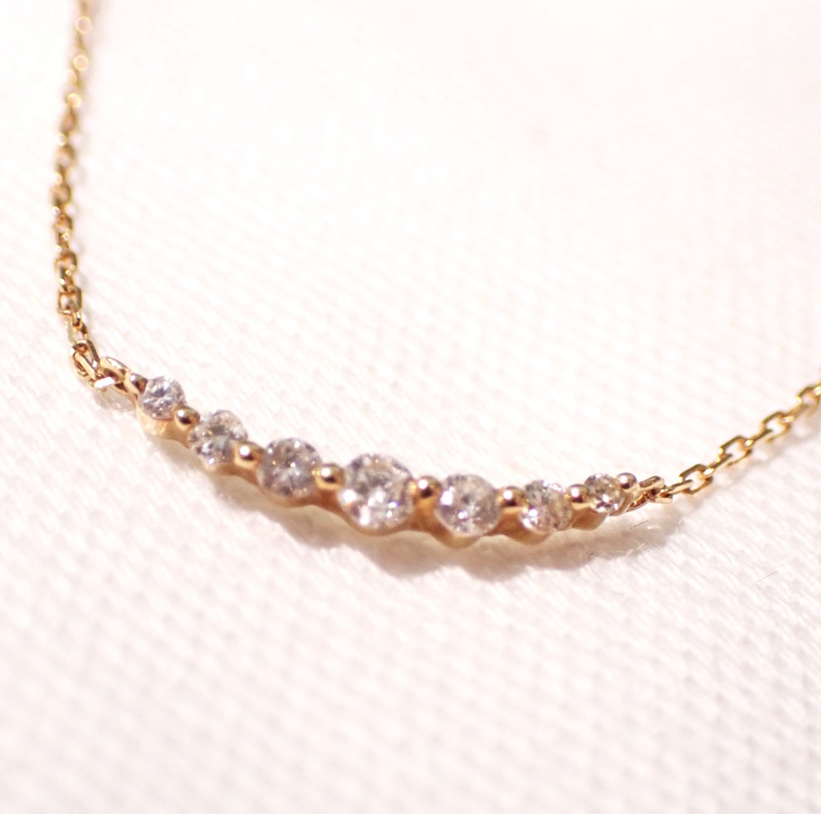 アガット 三日月 ネックレス agete アガット 三日月 ダイヤネックレス ダイヤ7P K18YG - メルカリ