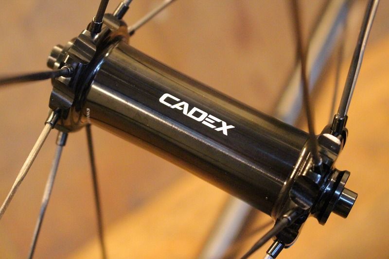 カデックス CADEX 65 TUBELESS カーボン チューブレス シマノ カデックス CADEX 65 TUBELESS カーボン チューブレス シマノ