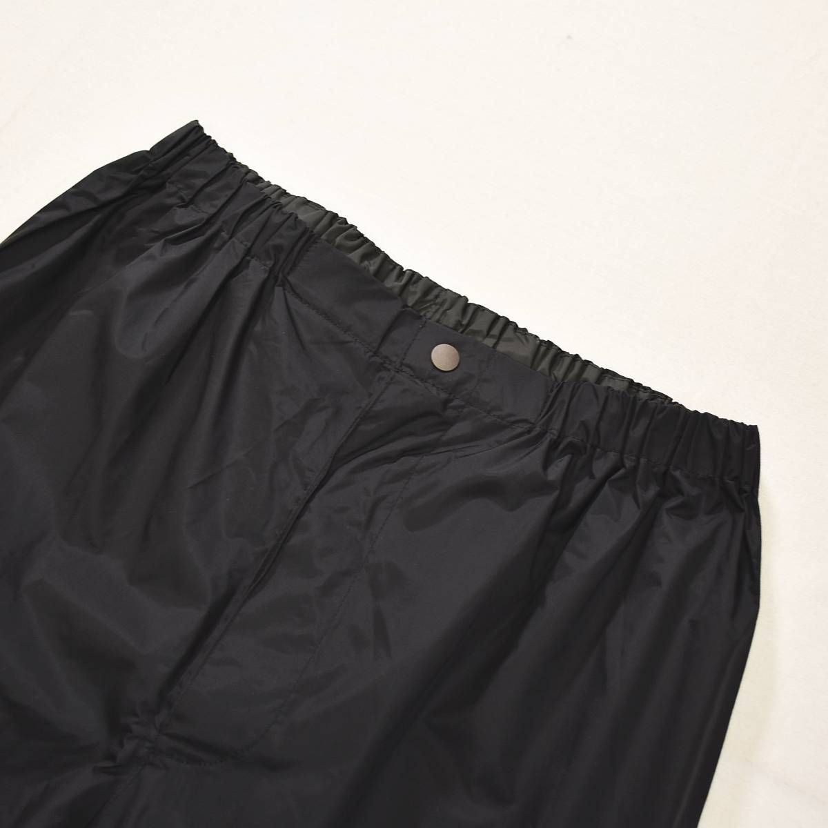 ブラック アウトドア