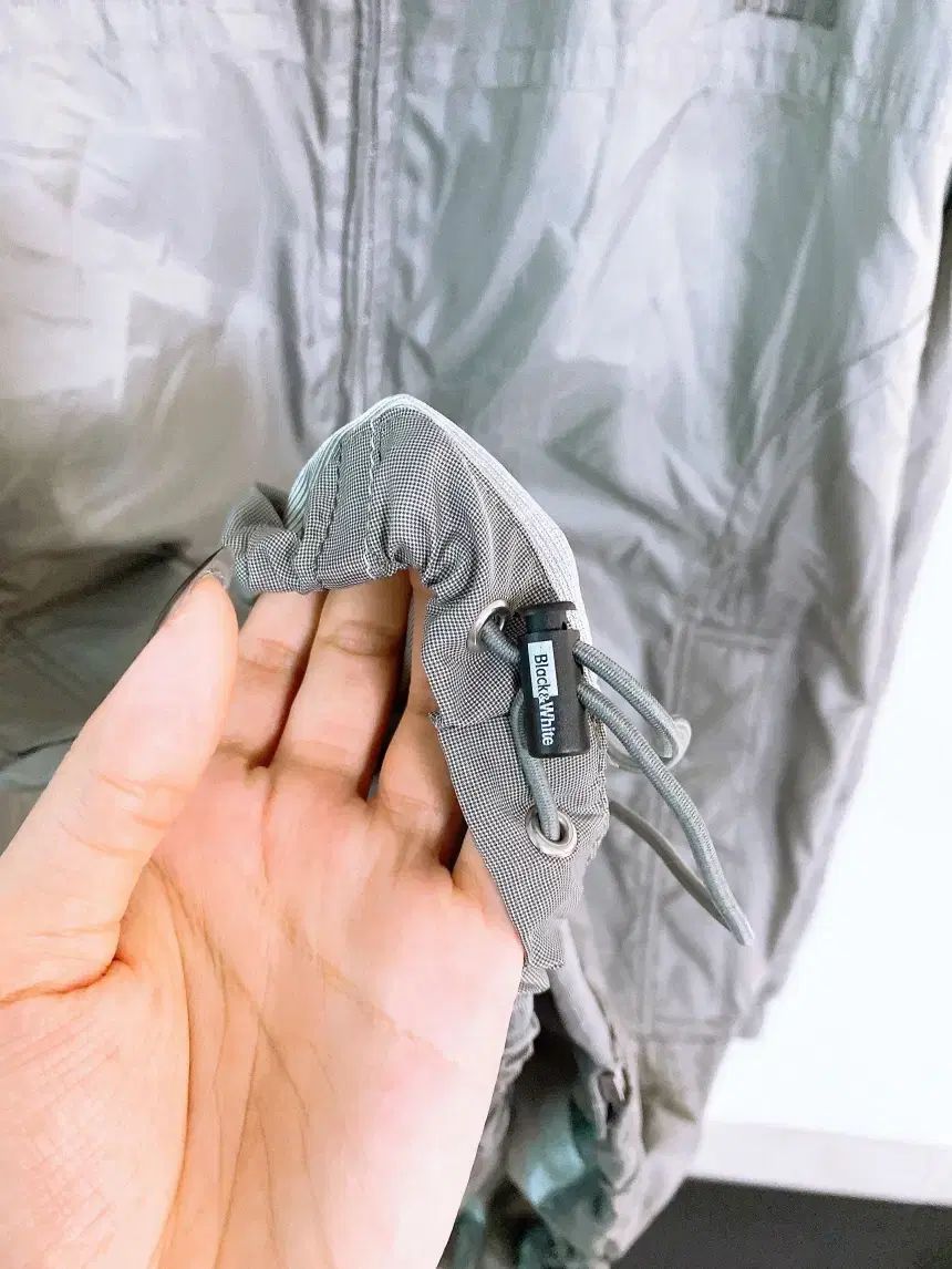 105 ブラックアンドホワイトゴルフメンズウインドブレーカー