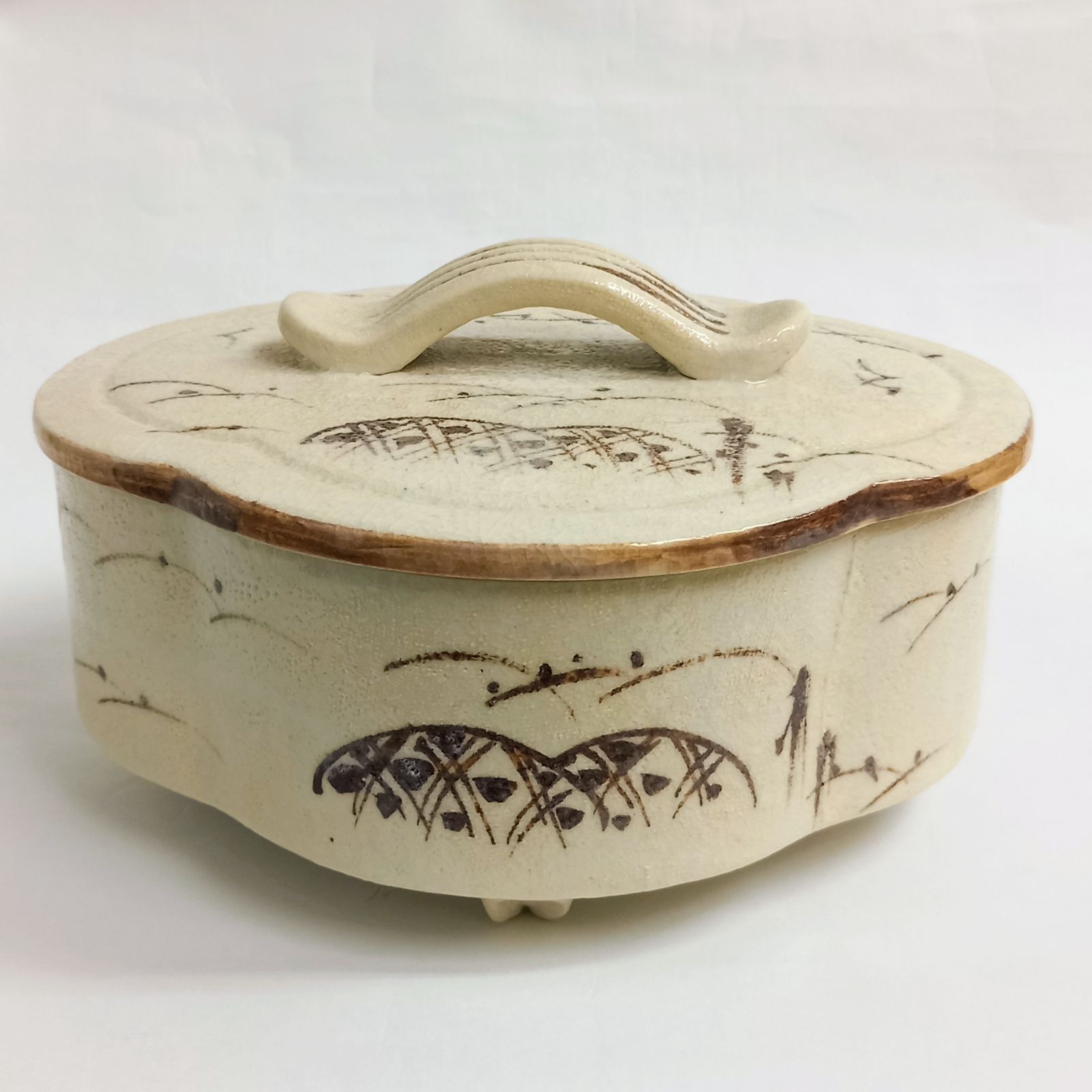 志野焼　木瓜 食籠　加藤六兵衛作　箱無し　菓子鉢　菓子器　茶道具 志野 木瓜 食籠 小 加藤六兵衛作 箱無し 菓子鉢 菓子器 茶道具