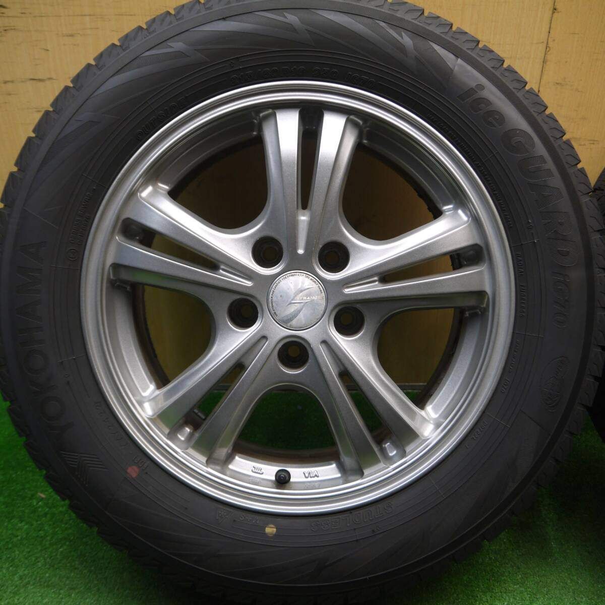 バリ溝美品!ヨコハマ 205/55R16 スタッドレス・EUROTECHアルミ 4本