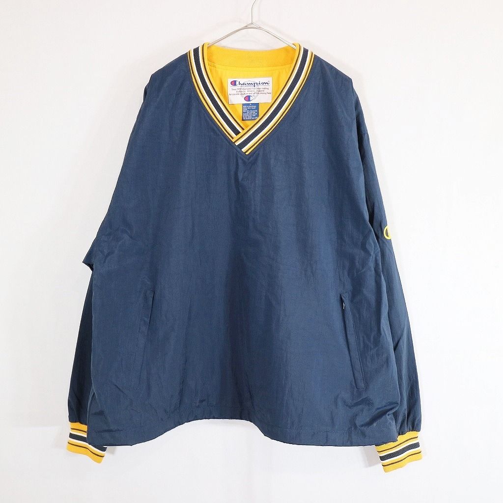 SALE/ 90年代 Champion チャンピオン ナイロンプルオーバージャケット 刺繍 ネイビー (メンズ L) 中古 古着 N8888 SALE/ 90年代 Champion チャンピオン ナイロンプルオーバージャケット 刺繍 ネイビー (メンズ L) N8888