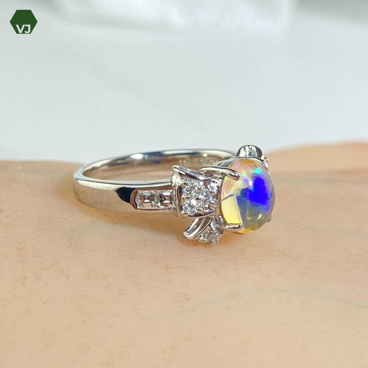 31-36】 ウォーターオパール ダイヤ リング 0.81ct D0.27ct【中古 