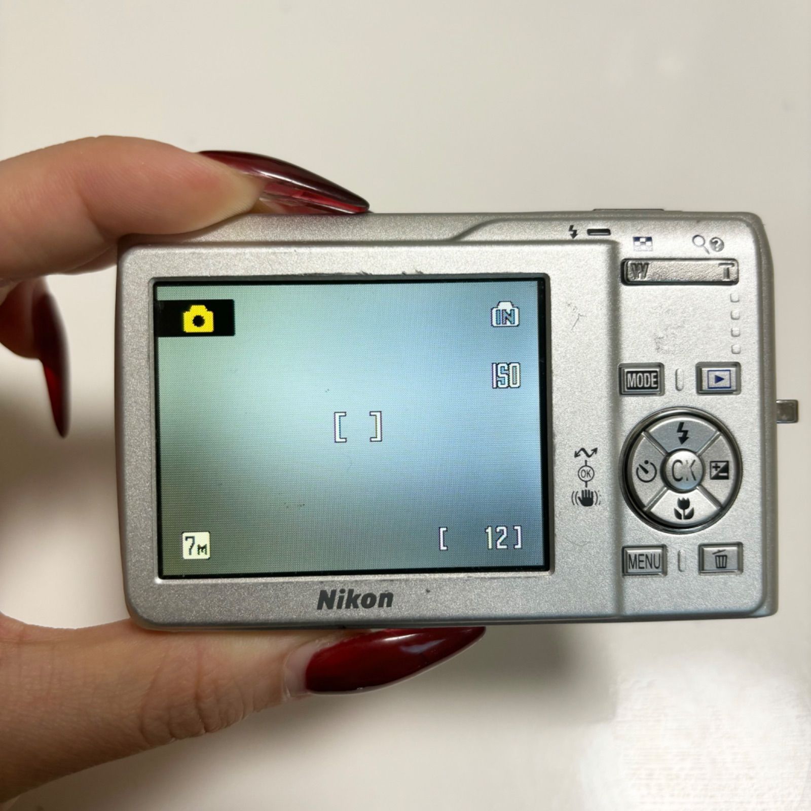 送料無料】Nikon/ニコン/COOLPIX/クールピクス/S200/コンパクト