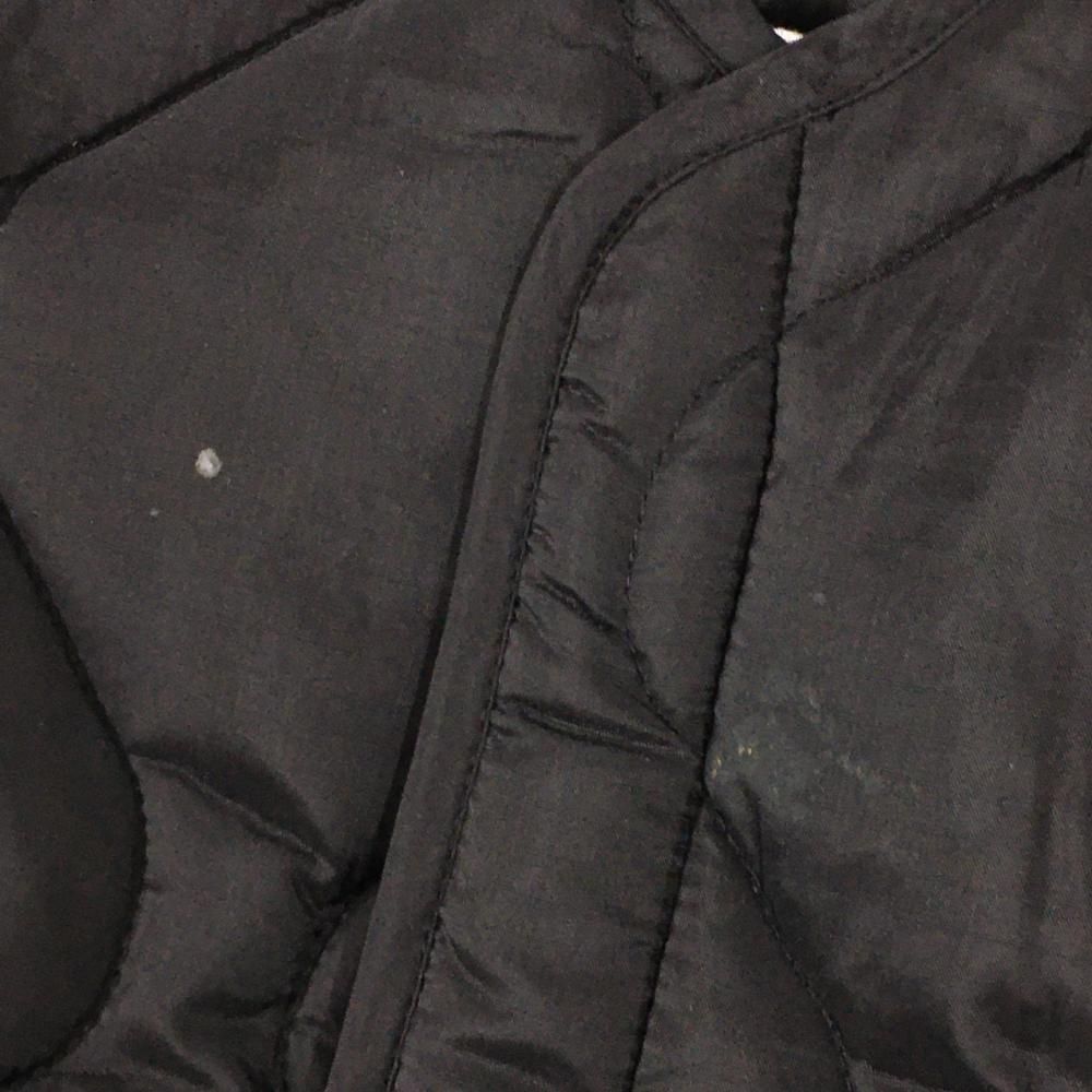 快調な ザスウィンガー 中綿ベスト 黒 バックロゴ刺しゅう スナップボタン メンズ ゴルフウェア モデル THE SWINGGGR 【海外定番】