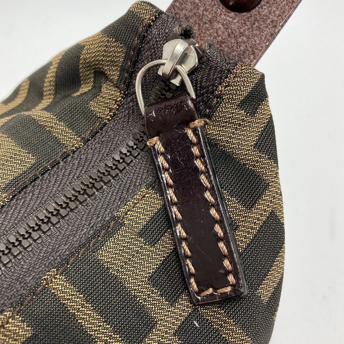 FENDI フェンディ ズッカ柄 ミニ バニティ ブラウン ポーチ