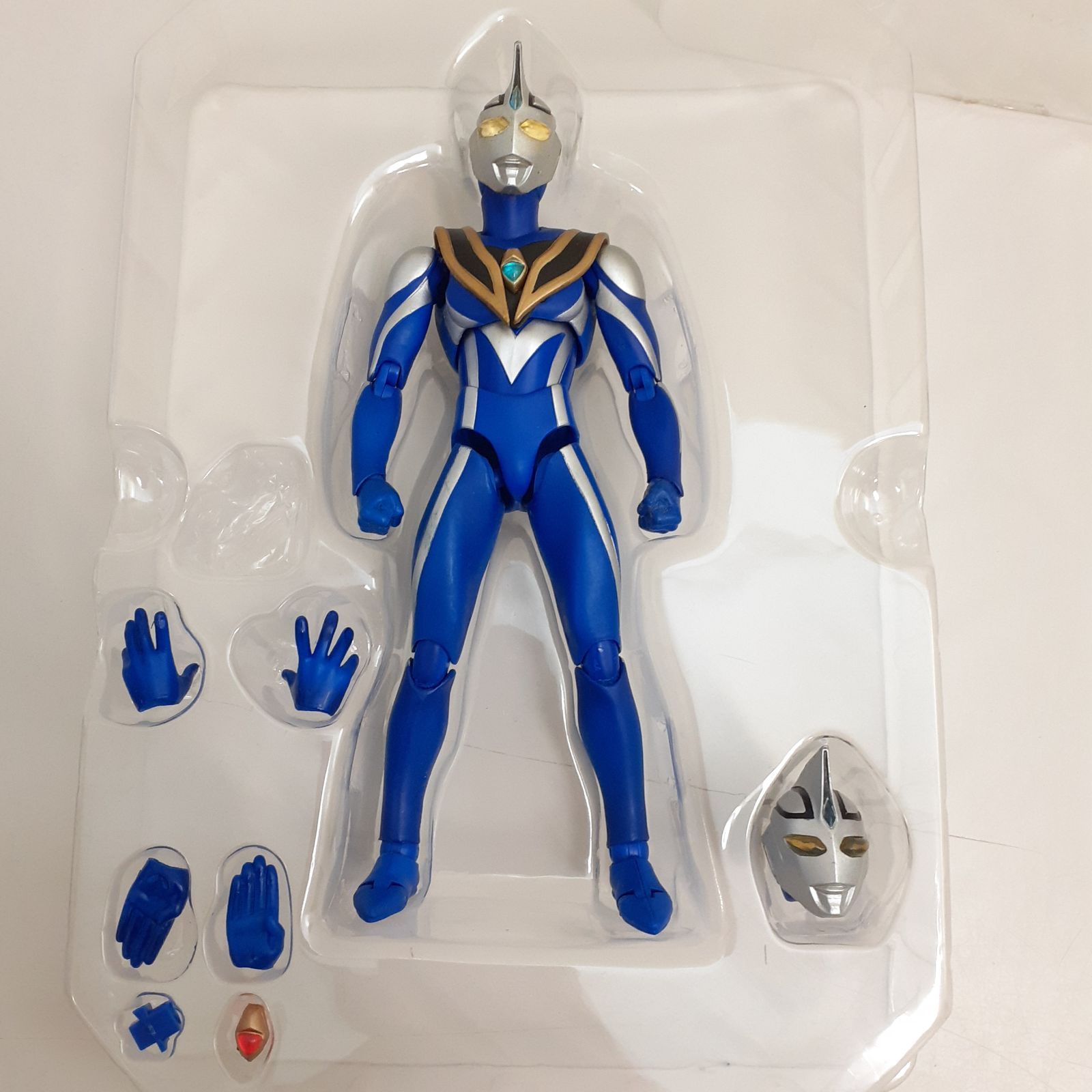 ウルトラアクト ウルトラマンアグル（V2）新品未開封 Amazon.com: Bandai Tamashii Nations Ultraman Agul (V2