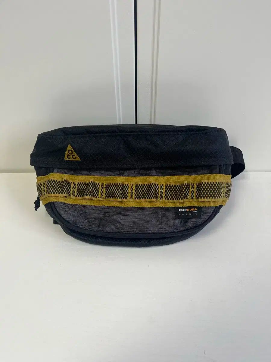 ナイキ ACG カースト ウェストバッグ