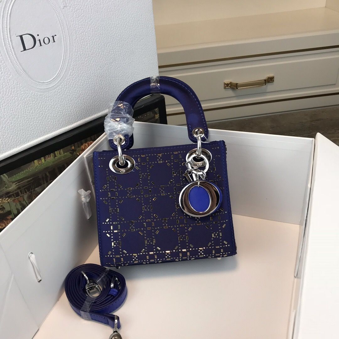 新品 未使用 クリスチャンディオール Lady Dior スモールバッグ