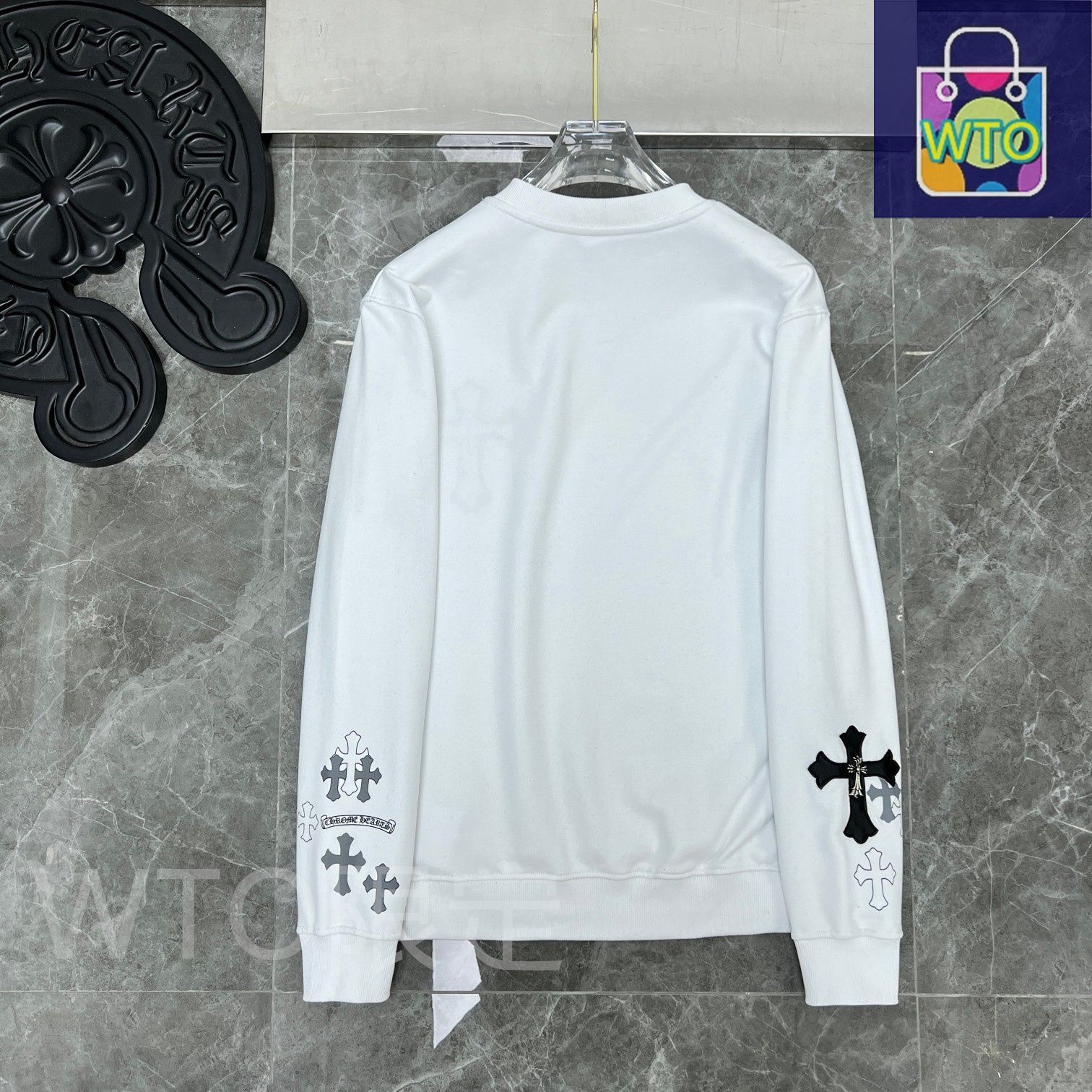 在庫少◆送料込【Chrome Hearts】クロス スウェットシャツ white 本日限定特価】Chrome Hearts メンズ スウェットシャツ クロス