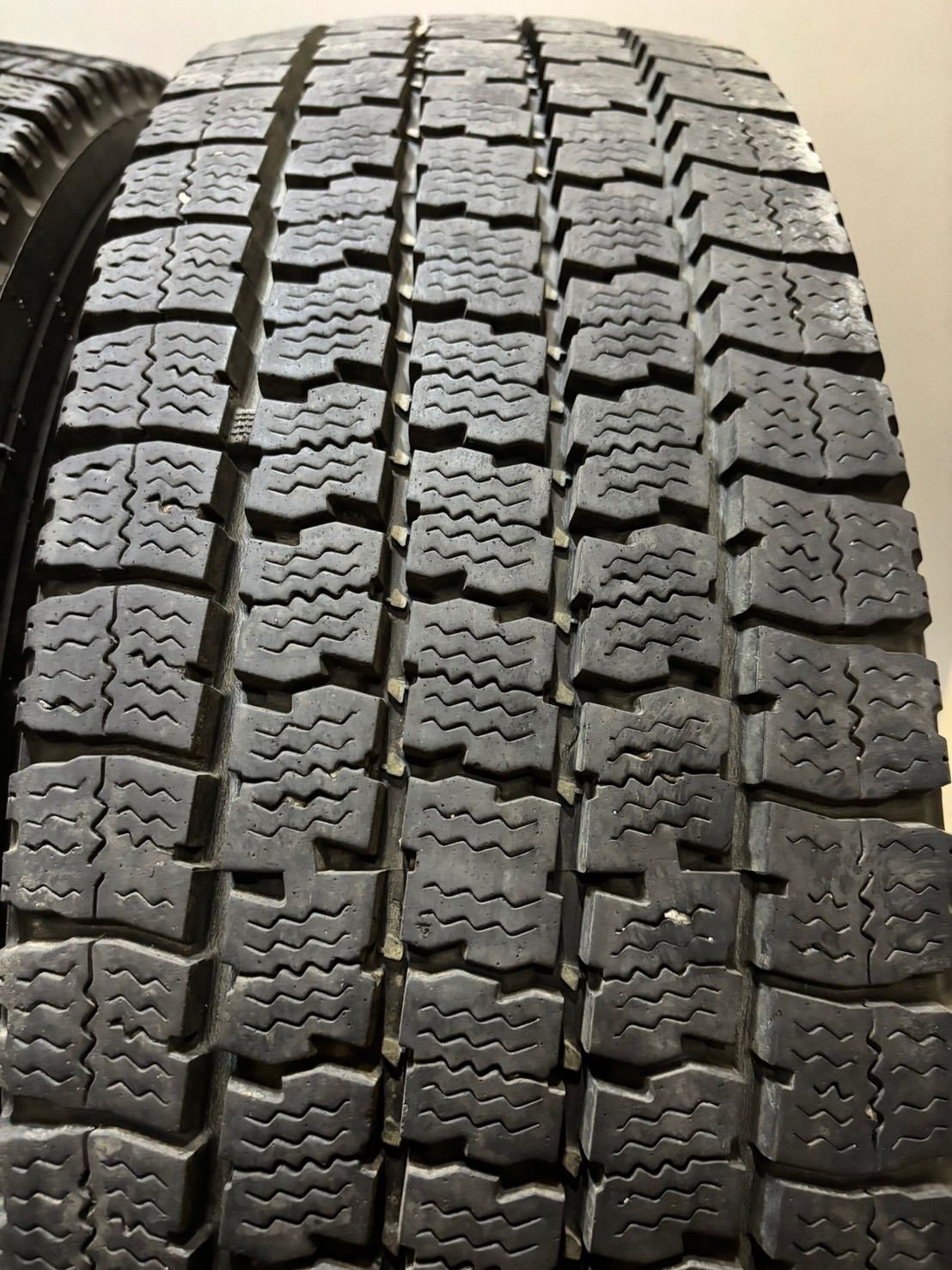 215|70R17.5 118|116N LT TOYO|DELVEX M935 20年製 スタッドレス 6本 ダイナ キャンター 南10-K382