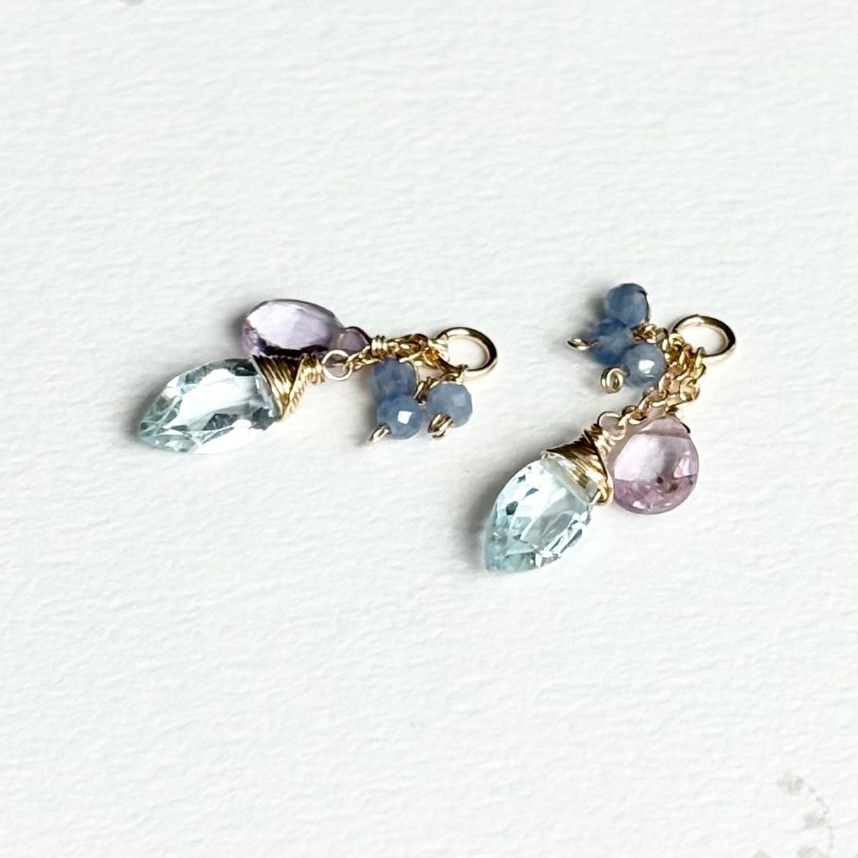 485/14kgfアメジストトリプレットカービングと宝石質アメジストチャーム 14kgf☆宝石質アメジスト（スクエアカット）ピアス | iichi 日々