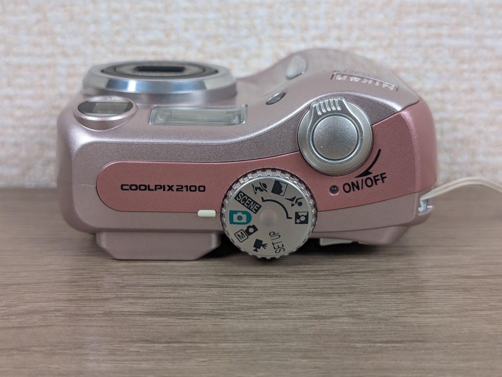 ニコン Nikon COOLPIX 2100 ピンク 単３電池駆動 ニコン・クールピクス2100