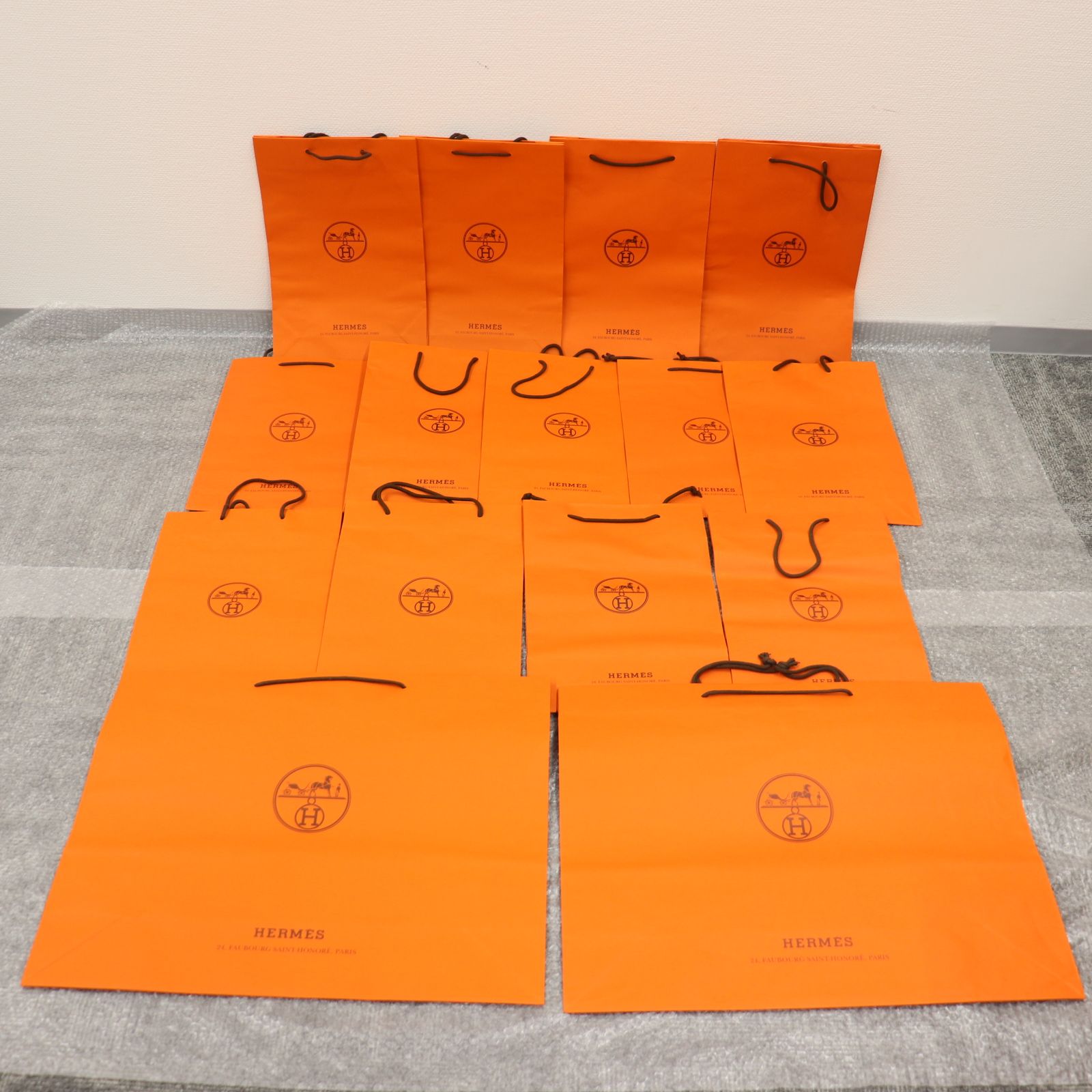 HERMES エルメス 紙袋 ８枚セット 28cm × 43cm × 10cm - ラッピング・包装