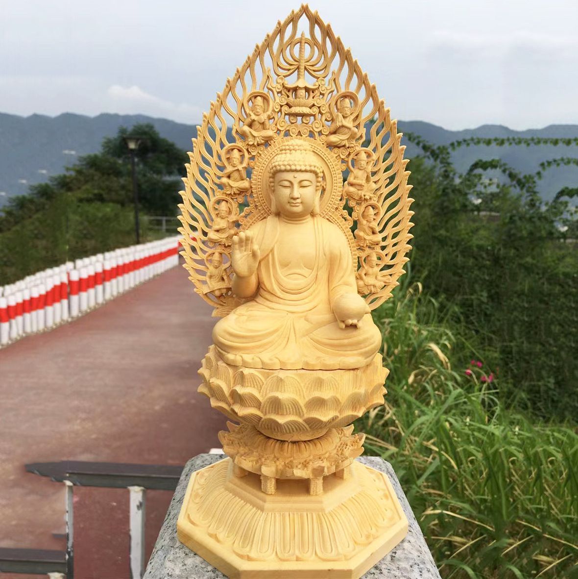 薬師如来像 木彫 仏教美術 仏師で仕上げ品 28cm