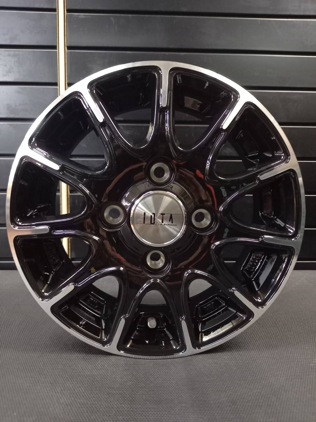 アルミホイール TIRADO IOTA 4Jx12 42 4H100 4本 JWL-T ◆ハイゼット●アトレー●ピクシス トラック バン●サンバー