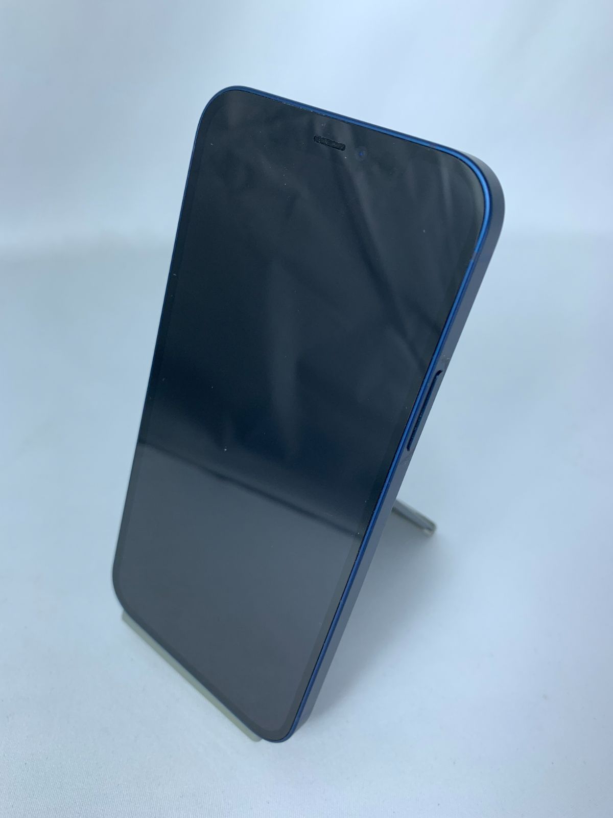 iPhone12 背面割れ　液晶画面キズあり　SIMフリー　初期化済み iPhone12 背面割れ 液晶画面キズあり SIMフリー 初期化済み