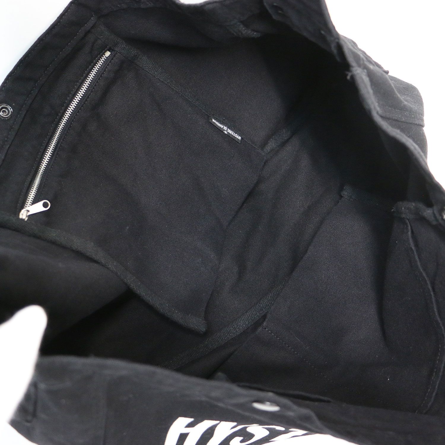 HYSTERIC POST CHILL OUT メッセンジャーバッグ ブラック HYSTERIC GLAMOUR（ヒステリックグラマー）の「CHILL OUT