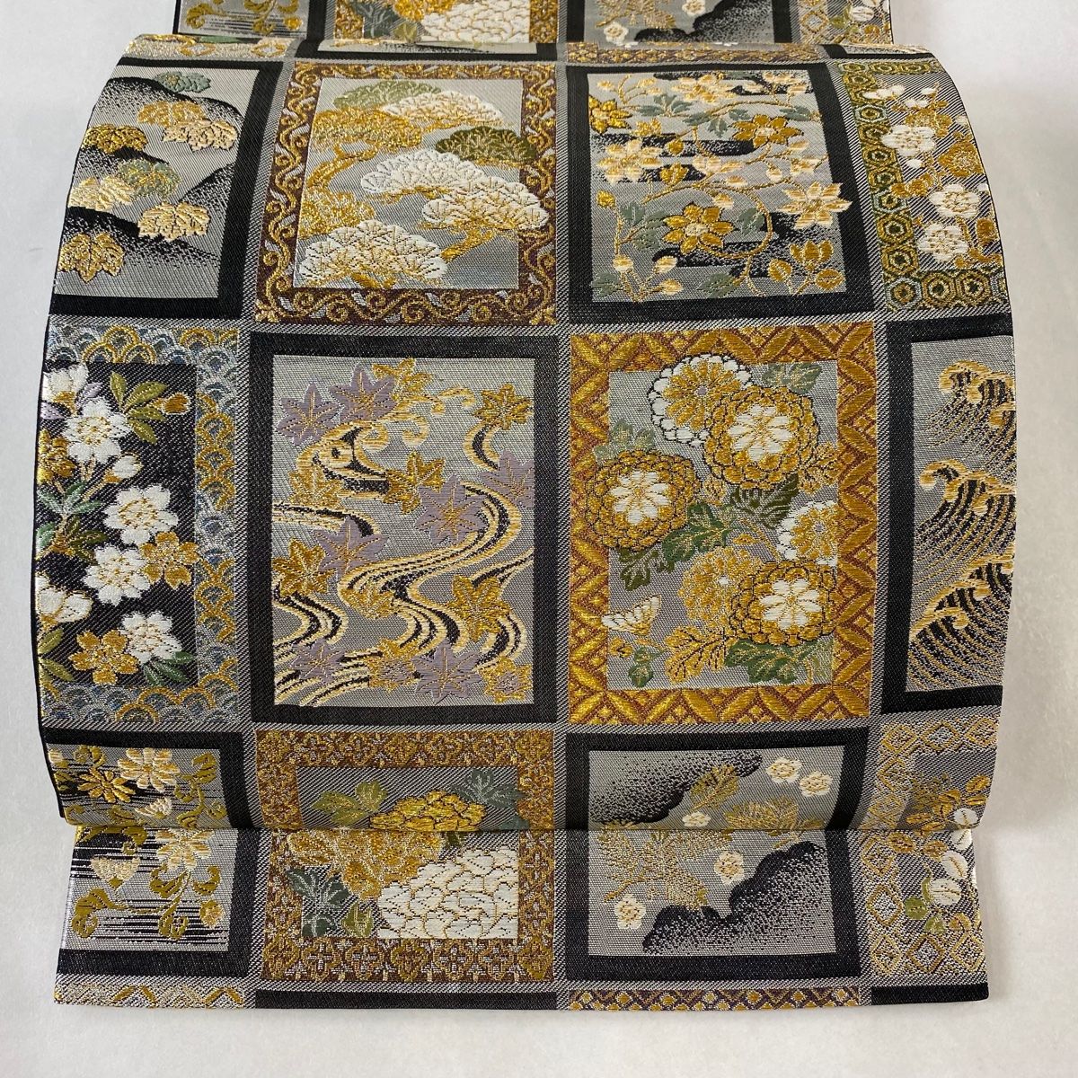 袋帯 美品 秀品 色紙集 松 金糸 箔 銀色 六通 正絹 【中古