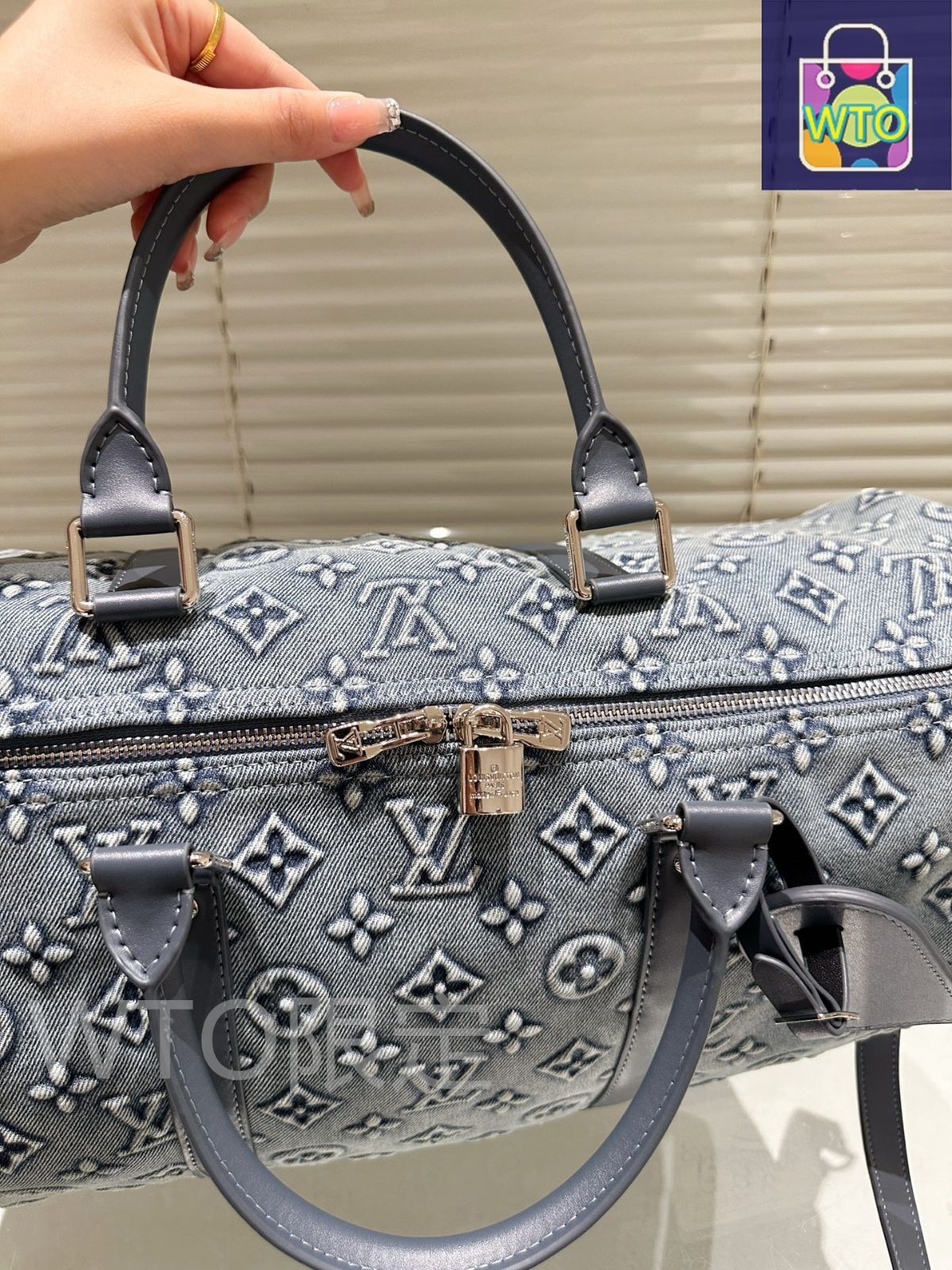 ルイ・ヴィトン LOUIS VUITTON バンドゥー 極美品 LOUIS VUITTON ルイヴィトン 22SS キーポル 50 トリヨン