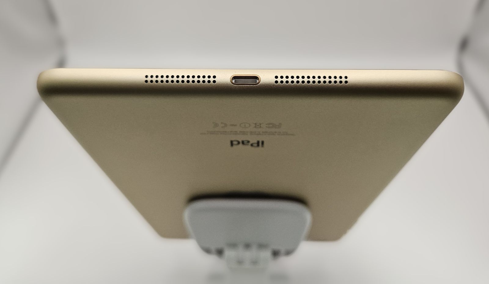 美品】iPad mini3 Wi-Fi+Cellular (A1600) 64GB Gold【送料無料