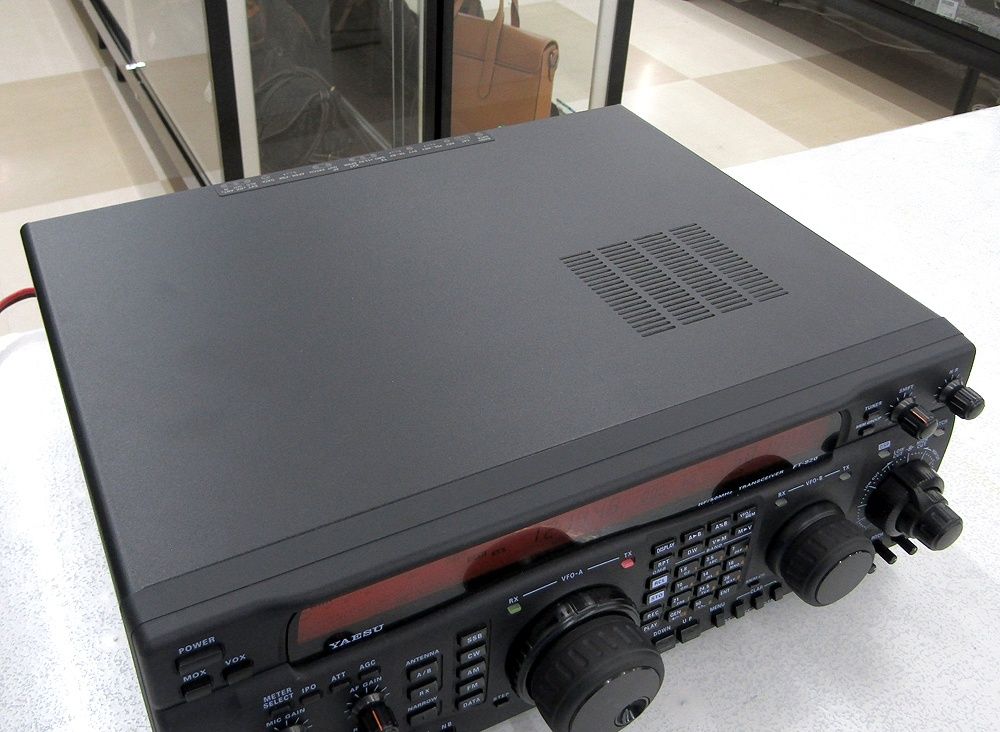ヤエス　アマチュア無線機　　 ＨＦ/50MHz　FT-920 YAESU ヤエス FT-920S HFトランシーバー 50MHz 無線機器 通電